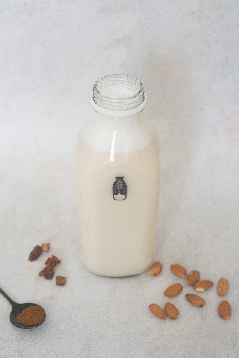 Lait d'amande au café